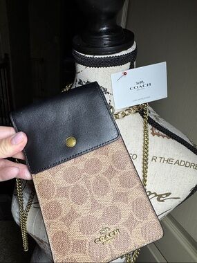 Coach Two-Tone Signature Crossbody Wallet - Brown & Black